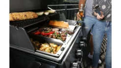 Broil King Crown 490 BBQ - Free Cover -THE BBQ Shop BK Crown20490 Lifestyle 04 1000x563 1