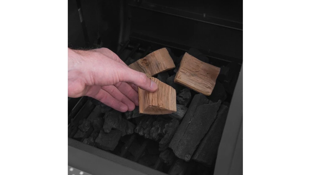 Broil King Smoke 500 Offset Smoker 4 Broil King Smoke 500 Offset Smoker - Image 4