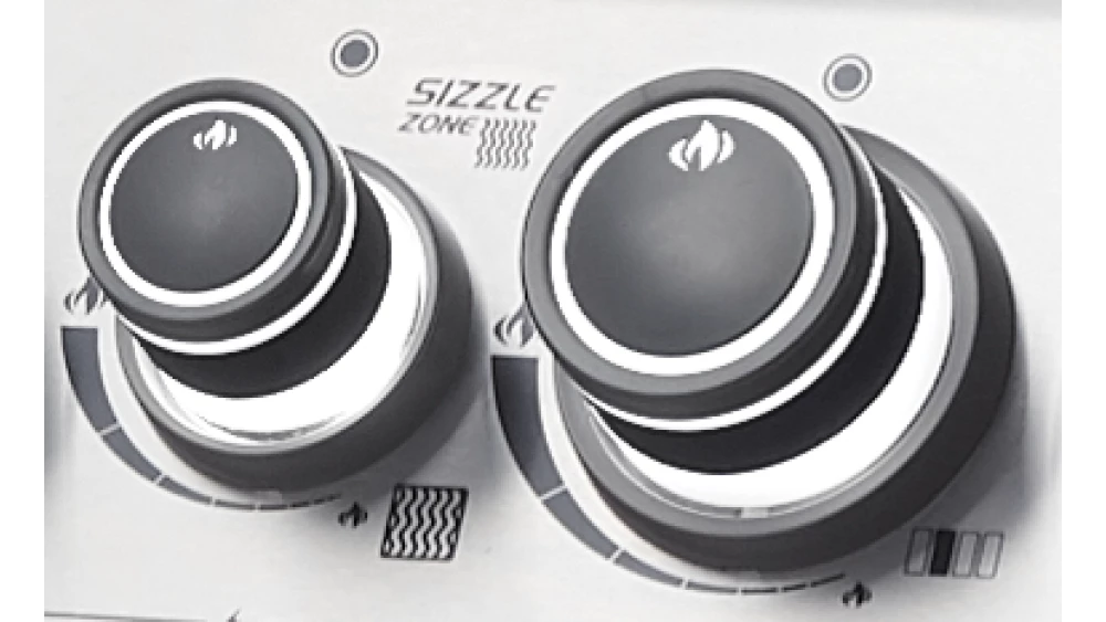 Napoleon Rogue RSE625RSIBPSS-1-GB Gas BBQ - Free Cover & Accessories 6 Napoleon Rogue RSE625RSIBPSS-1-GB Gas BBQ - Free Cover & Accessories - Image 6