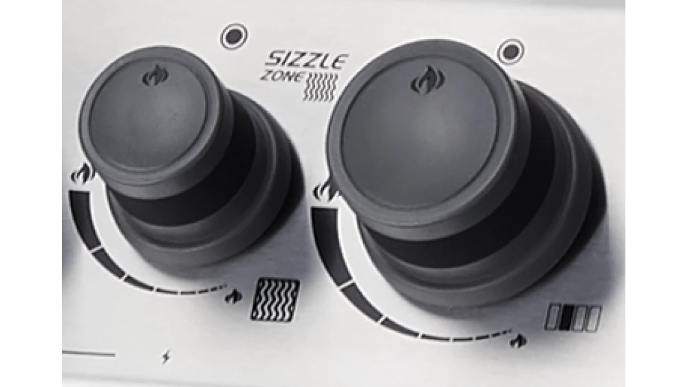 Napoleon Rogue RXT525SIBPSS-1-GB Gas BBQ - Free Cover & Accessories 6 Napoleon Rogue RXT525SIBPSS-1-GB Gas BBQ - Free Cover & Accessories - Image 6