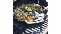 Lifestyle - Enders Switch Grid Frying Pan 6 Lifestyle - Enders Switch Grid Frying Pan -THE BBQ Shop Switch20Grid20frying20pan203 1000x563 1