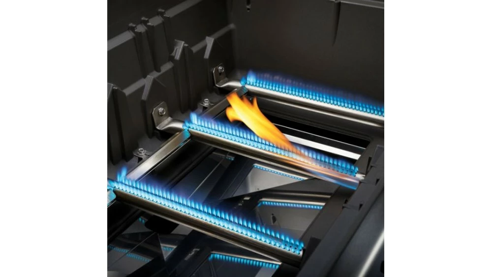 Napoleon Freestyle 425 Phantom Gas BBQ 4 Napoleon Freestyle 425 Phantom Gas BBQ - Image 4