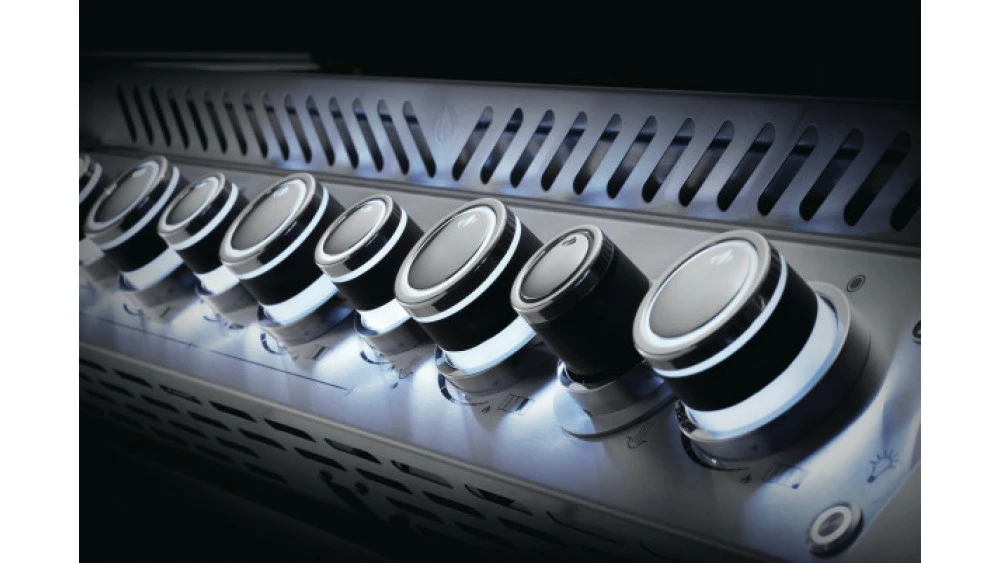 Napoleon Prestige PRO825RSBIPSS-3-GB Gas BBQ - Free Rotisserie And Cover 11 Napoleon Prestige PRO825RSBIPSS-3-GB Gas BBQ - Free Rotisserie And Cover - Image 11