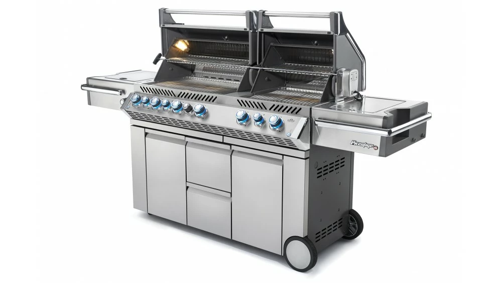 Napoleon Prestige PRO825RSBIPSS-3-GB Gas BBQ - Free Rotisserie And Cover 4 Napoleon Prestige PRO825RSBIPSS-3-GB Gas BBQ - Free Rotisserie And Cover - Image 4